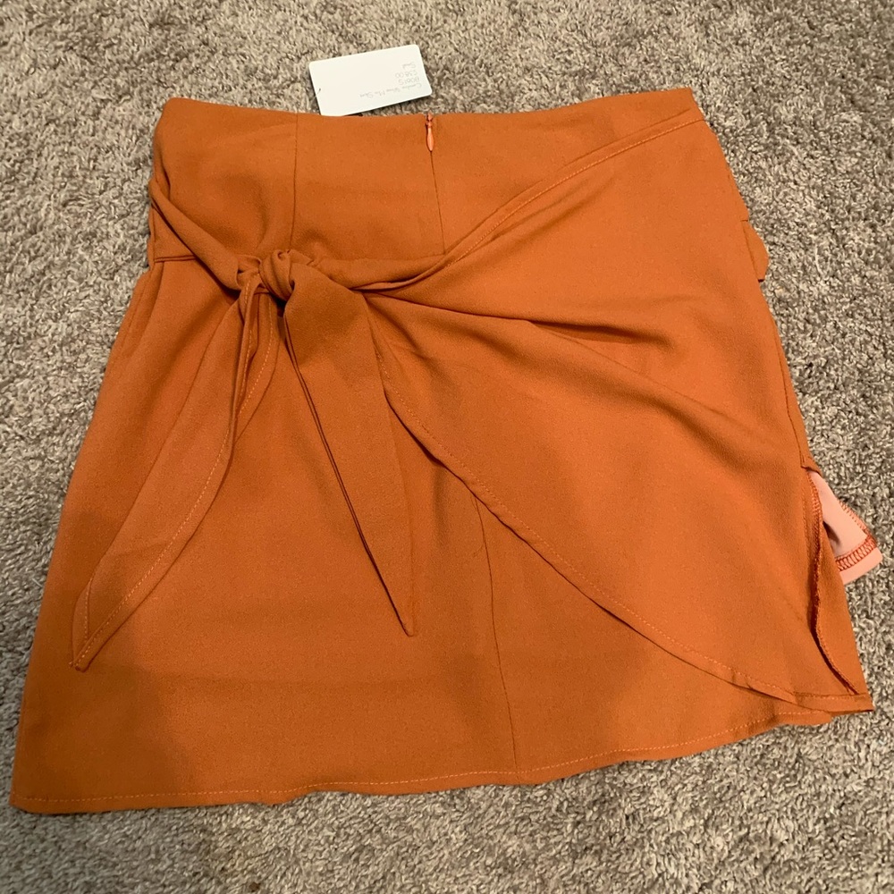 Wrap skirt. Never worn